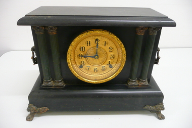 Functional object - BLACK MANTLE CLOCK