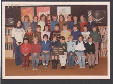 Photograph - GOLDEN SQUARE P.S. LAUREL ST. 1189 COLLECTION: GRADE 4/5 1978