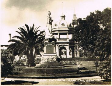 Photograph - LESLIE JOHN BAGUST COLLECTION:  QUEEN VICTORIA GARDENS, 1940