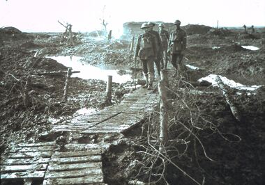Slide - DIGGERS & MINING: THE DIGGERS, c1900s