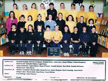 Photograph - GOLDEN SQUARE MAPLE STREET P.S. COLLECTION: PHOTOGRAPH - GSPS GRADE 5-6 L 1999