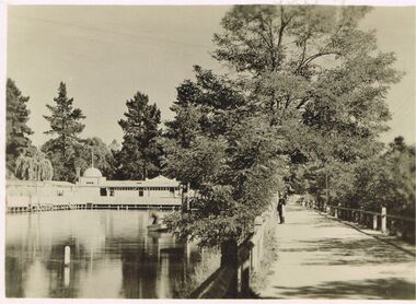 Photograph - DAWN SMITH COLLECTION: PHOTOS OF BENDIGO, c1929