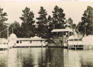 Photograph - DAWN SMITH COLLECTION: PHOTOS OF BENDIGO, c1929