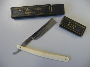 Accessory - CUT THROAT RAZOR