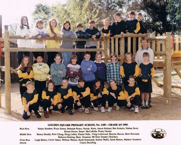 Photograph - GOLDEN SQUARE LAUREL STREET P.S. COLLECTION: GOLDEN SQUARE PRIMARY SCHOOL GRADE 4/5 1995