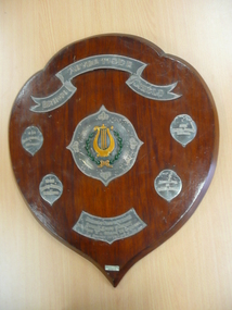 Award - GOLDEN SQUARE STATE SCHOOL COLLECTION: BENDIGO ADVERTISER SHIELD, 1928