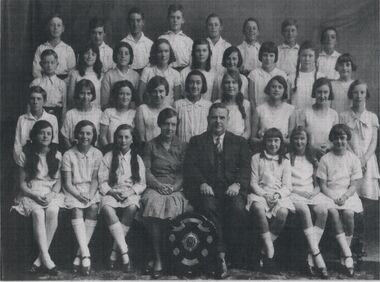 Photograph - GOLDEN SQUARE LAUREL STREET P.S. COLLECTION: SCHOOL CHOIRS COMPETITION