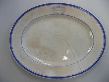 Souvenir - BEE HIVE CAFÉ PLATE