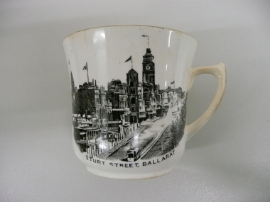 Souvenir - CHINA CUPS
