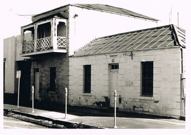 Photograph - RANDALL COLLECTION: SPECIMEN COTTAGE, BENDIGO
