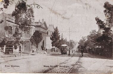 Photograph - RANDALL COLLECTION: VIEW STREET, 1/6/06