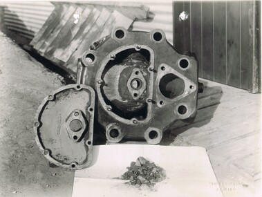 Photograph - BILL ASHMAN COLLECTION: DEPOSITS OF SCALE