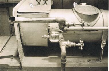 Photograph - BILL ASHMAN COLLECTION: SCALEBUOY