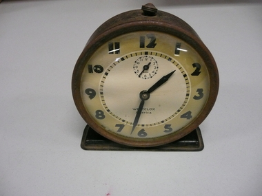 Functional object - ALARM CLOCK, 1932