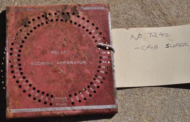 Leisure object - 'BELLE' CRIBBBAGE AND CARD GAME SCORING APPARATUS