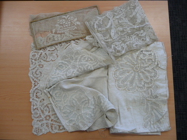 Textile - MACKAY COLLECTION: ASSORTED LACE PROJECTS