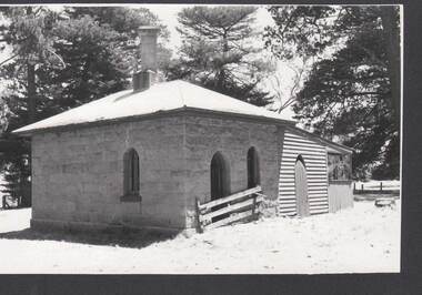 Photograph - RAVENSWOOD HOMESTEAD