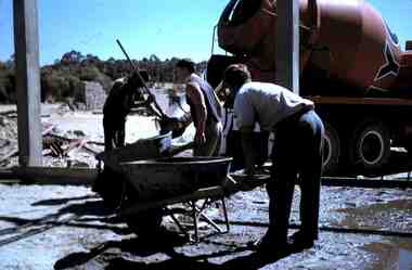 Slide - RALPH BIRRELL COLLECTION: LATROBE UNI CONSTRUCTION, 1965 - 1969