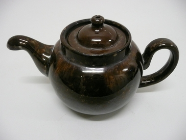 Domestic Object - BROWN TEAPOT