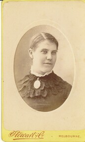 Photograph - SMALL PORTRAIT PHOTOGRAPH OF YOUNG WOMAN