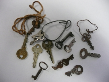 Functional object - ASSORTED KEYS
