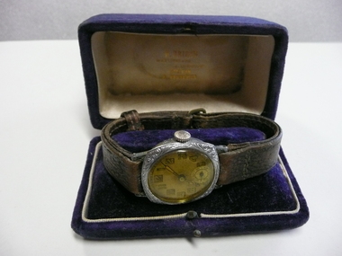 Accessory - LADIES WRISTWATCH