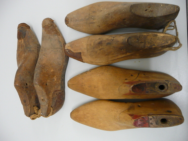 Footwear - WOODEN SHOE MOULDS