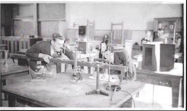 Photograph - QC BINKS COLLECTION: SCHOOL OF MINES PHYSICS LAB