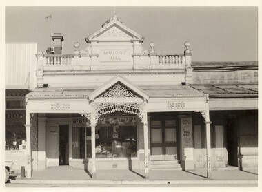 Photograph - R A ANDERSON COLLECTION: MUIOOF VERANDAH RESTORATION