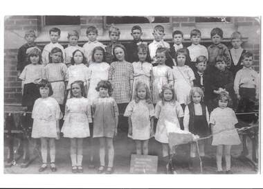 Photograph - ST. JOSEPHS SCHOOL  QUARRY HILL
