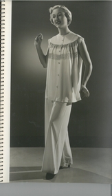 Book - LYDIA CHANCELLOR COLLECTION: FASHION