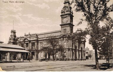 Postcard - TOWN HALL, BENDIGO