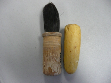 Accessory - SHAVING BRUSH AND SOAP