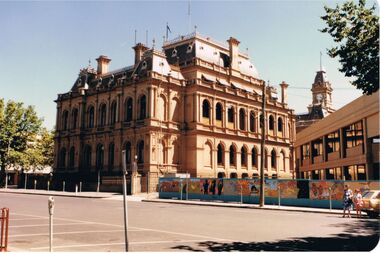 Postcard - TOWN HALL ,BENDIGO