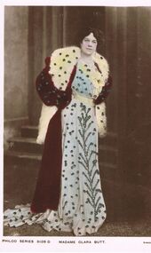 Postcard - PETHARD COLLECTION: MADAME CLARA BUTT