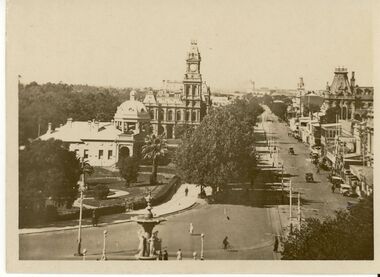 Photograph - PALL MALL, BENDIGO