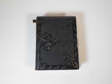 Book - BLACK PHOTO ALBUM