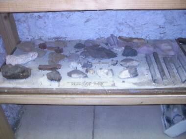 Geological specimen - ROCK SPECIMENS COMMON TO BENDIGO GOLDFIELDS