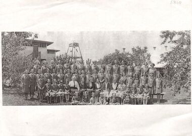 Photograph - SCHOOL PHOTO - LARGE GROUP OF STUDENTS