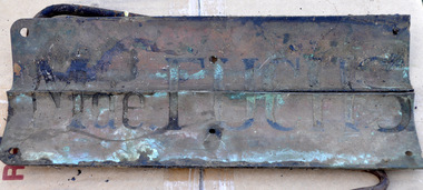 Sign - BRASS PLATES: CURVED MDE FUCHS