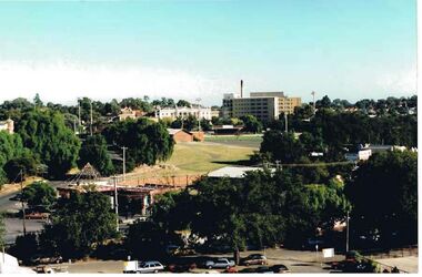 Photograph - COLOUR PHOTO OF BENDIGO