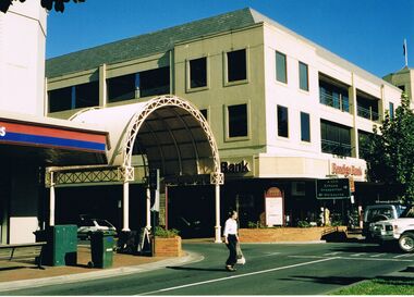 Photograph - COLOUR PHOTO OF CORNER BATH LANE & MITCHELL STREET BENDIGO