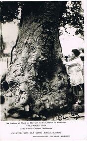 Postcard - BLACK AND WHITE PHOTO THE FAIRIES' TREE FITZROY GARDENS MELBOURNE
