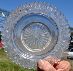 Domestic Object - GLASS BOWL / SAUCER