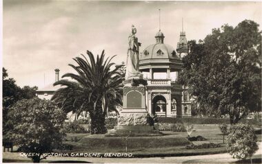 Photograph - VIEWS OF BENDIGO : NO. 8 : QUEEN VICTORIA GARDENS, BENDIGO : UNDATED, C1920's