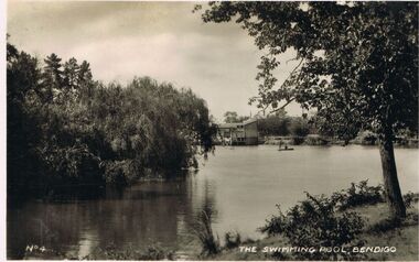 Photograph - VIEWS OF BENDIGO : NO. 4 : THE SWIMMING POOL, BENDIGO : UNDATED, C1920's