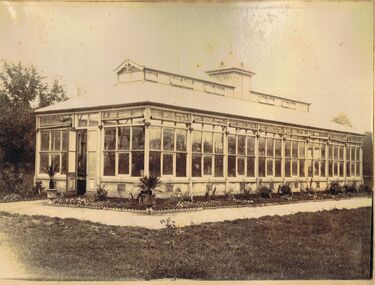 Photograph - CONSERVATORY BUILDING, PALL MALL, BENDIGO
