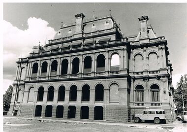 Photograph - I WILLIAMS COLLECTION: BENDIGO LAW COURTS