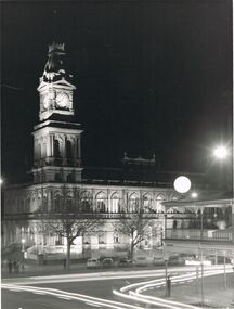 Photograph - POST OFFICE BUILDING, PALL MALL, BENDIGO