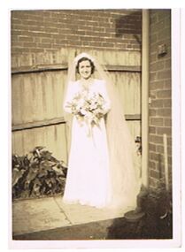 Photograph - BADHAM COLLECTION: BRIDE PHOTO - UNSPECIFIED